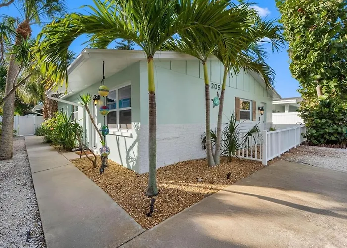 Holiday home August Pet Friendly And Hot Tub A Clearwater Beach