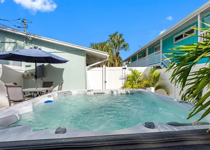 Holiday home August Pet Friendly And Hot Tub A *